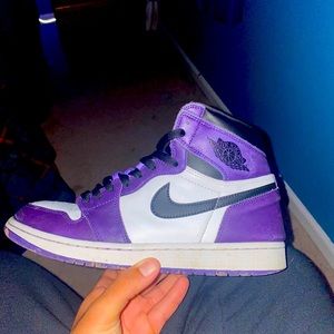 Nike Jordan 1 court purple